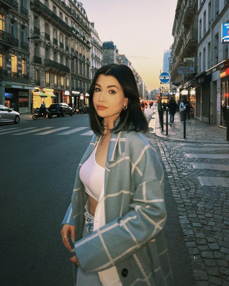 Marie Lopez - Most Beautiful French Instagram Models - Hottie Female Social Influencer in France, Europe