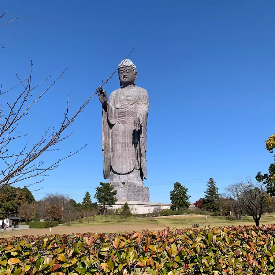 Ushiku Buddha - दुनिया की 10 सबसे ऊँची मूर्तियाँ - Tallest Statues in the World in Hindi (See List)